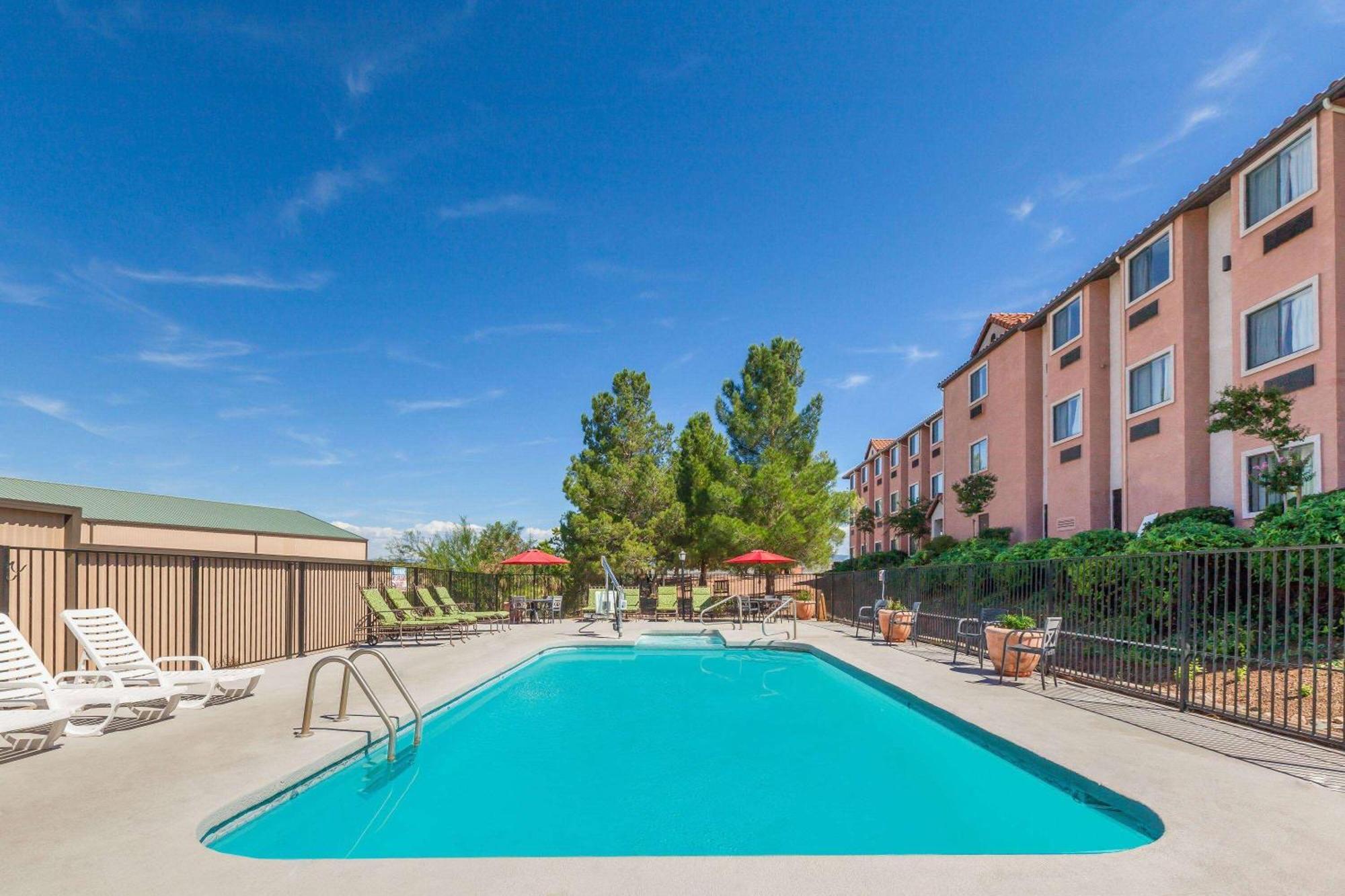 Days Inn By Wyndham Camp Verde Arizona Exterior foto